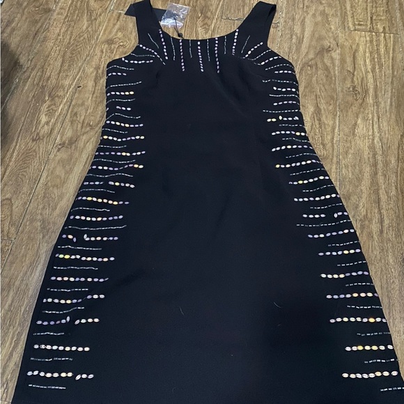 Dress - Picture 3 of 4